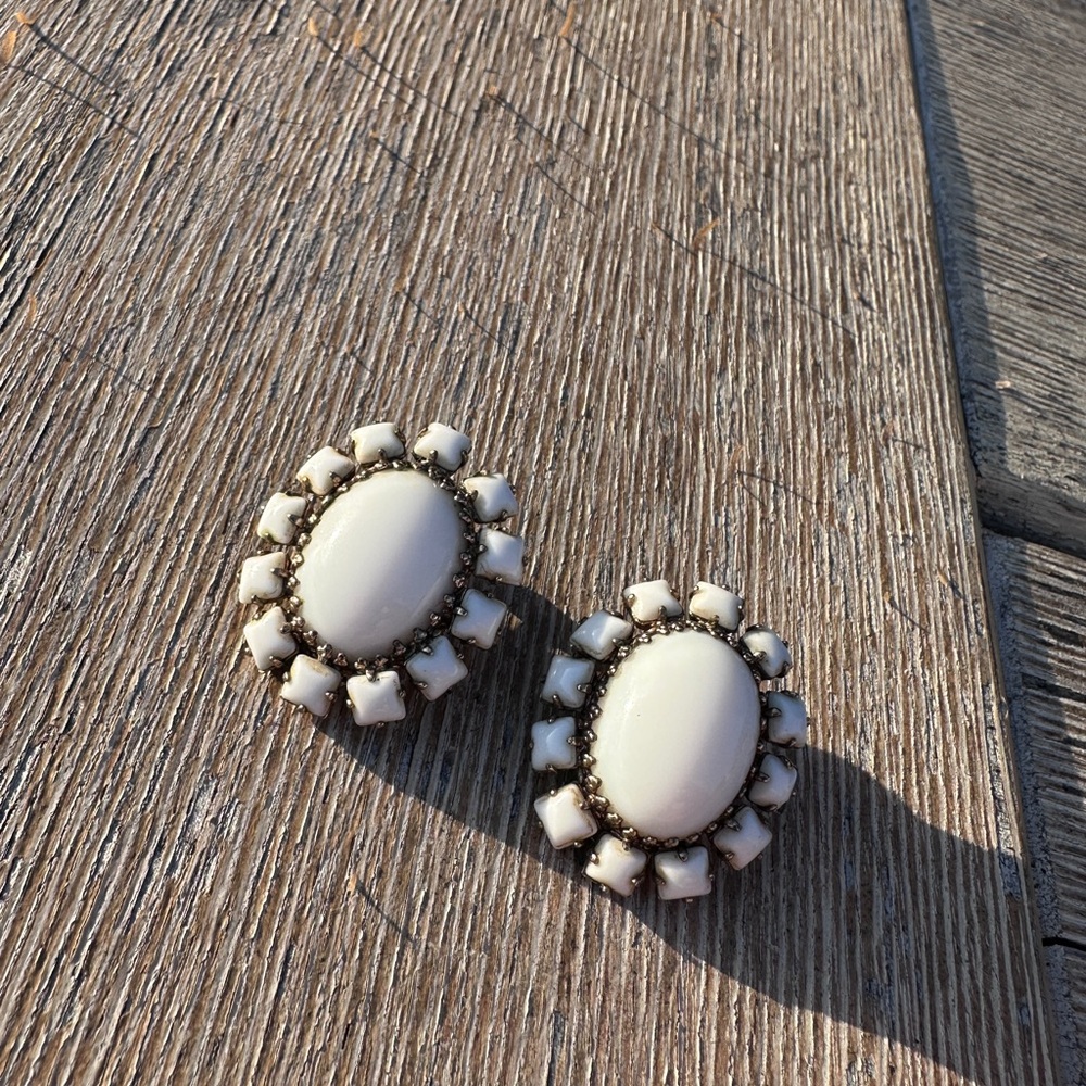 Vintage Bergere Signed Clip-On Earrings